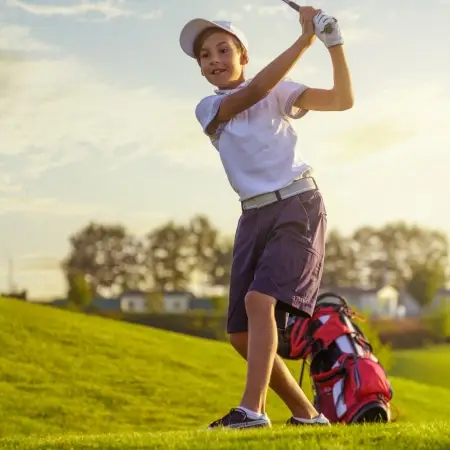 Весной на базе гольф-клуба Crystal Lakes Golf & Country Club открывается детская школа гольфа